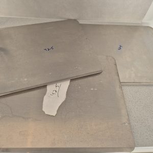 מגש תנור קולקציה קודמת 42.5x35.5 מראה פגום